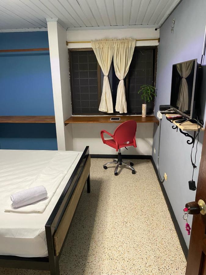 Tambo Hostel Leticia Luaran gambar